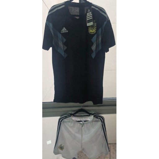Conjunto Kit Camiseta y Short Argentina Alternativo Mundial